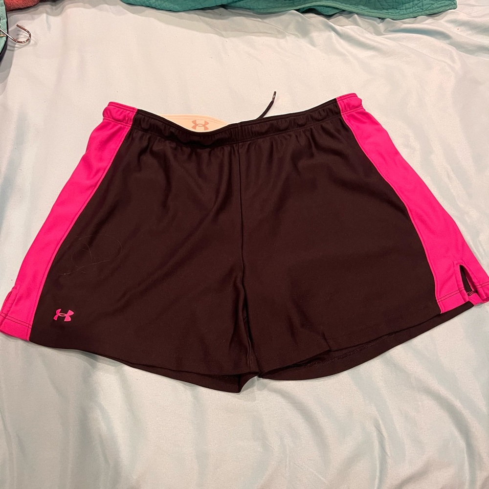 Womens UA black shorts